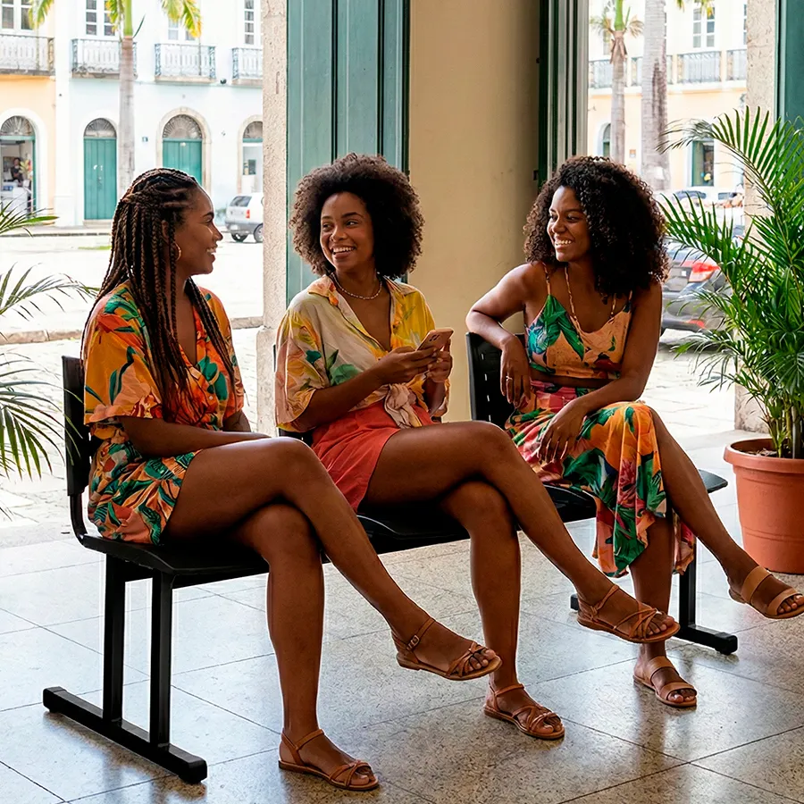 Longarina Isoflex 3 Lugares: Conforto e Resistência para sua Sala de Espera - Imagem 4