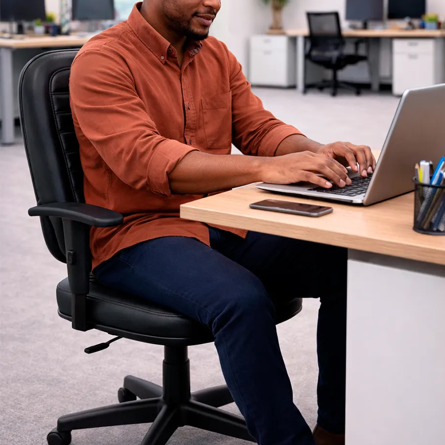 Poltrona Diretor em Couro Gomado - Imagem 4