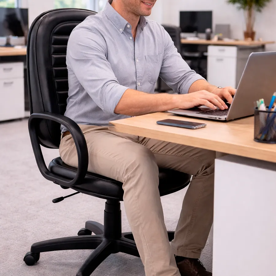 Poltrona Presidente em Couro Gomado - Imagem 3